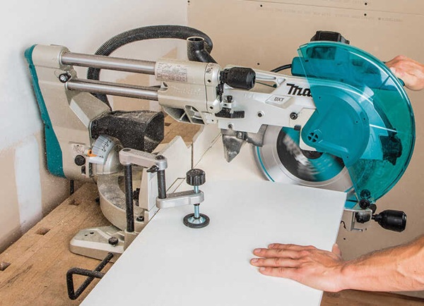 Máy cưa đa góc trượt Makita LS1219L