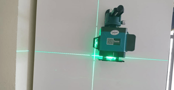 Máy cân bằng laser xanh 