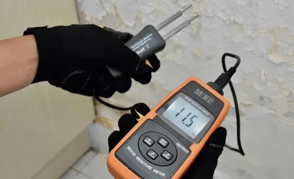 Cách sử dụng máy đo độ ẩm tường đúng kỹ thuật 