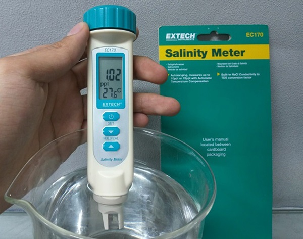 Máy đo độ mặn và nhiệt độ Extech EC170