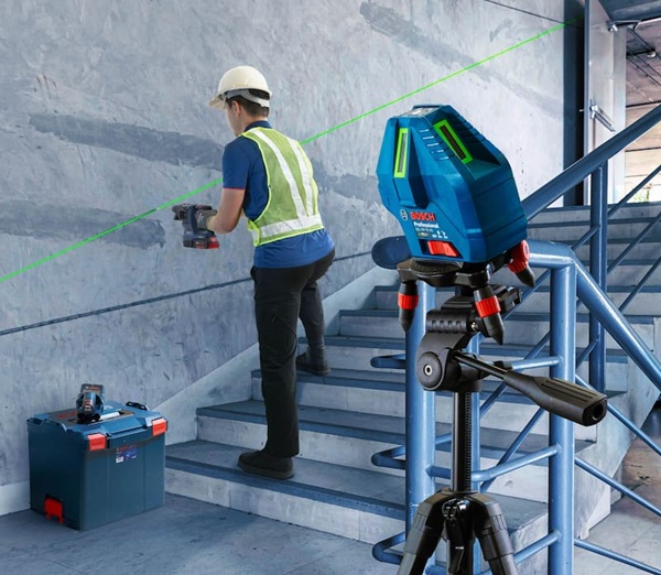 Máy cân mực laser tia xanh Bosch GLL 50-15 XG