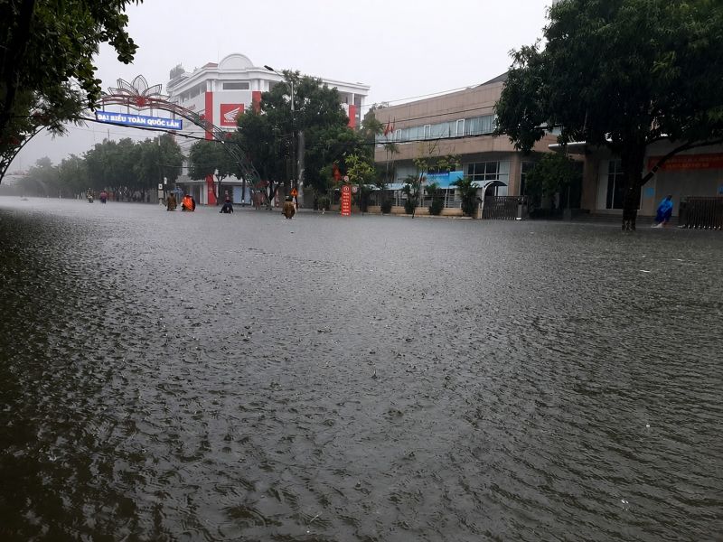 Nguyên nhân gây ra mưa lớn