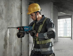 Review máy khoan bê tông Bosch GBH 220 cho thợ chuyên nghiệp