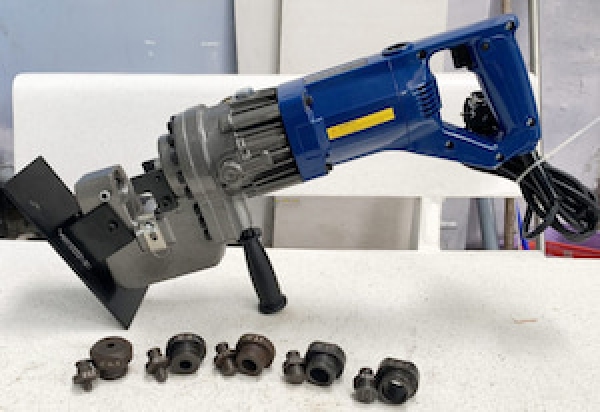 Máy đột lỗ MHP-20 có tốt không? Review chi tiết