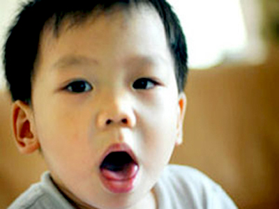 Đề phòng ho ở trẻ khi thời tiết chuyển lạnh